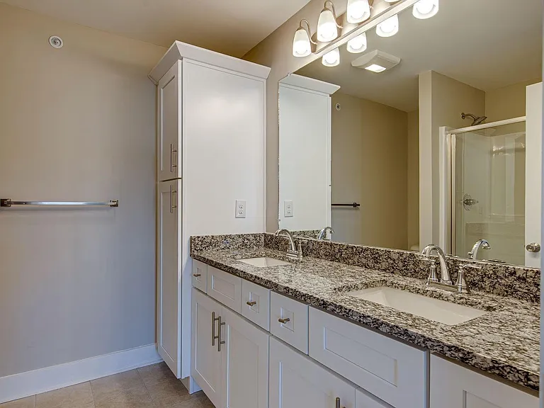 1052 Wells Way — Photo 13