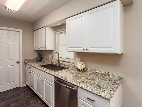 5th image of 7614 Gilchrist Dr