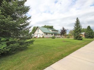 111 W 2nd Ave, Dorchester, WI 54425