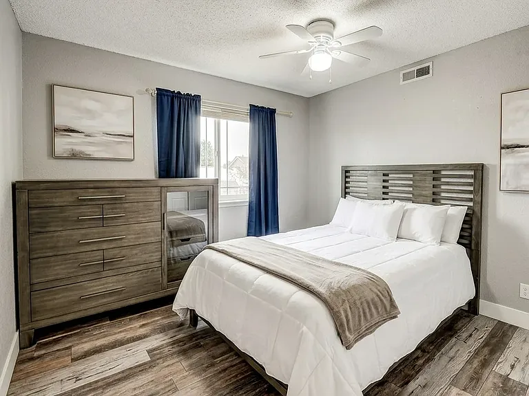 504 S Laredo Cir — Photo 10
