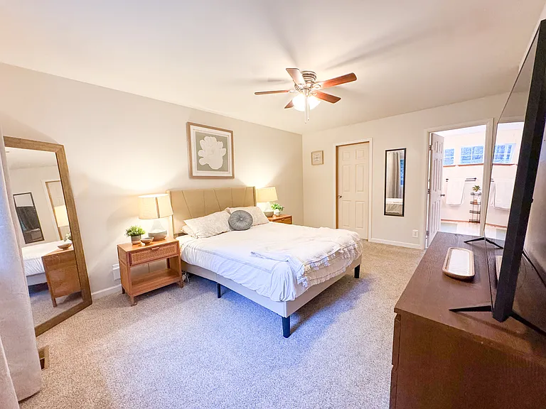 6832 Townsend Ln NE — Photo 43