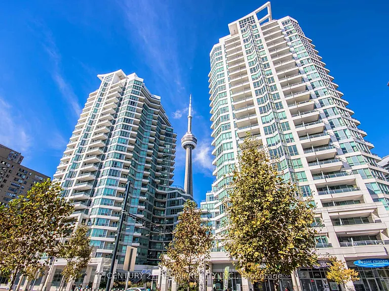 228 Queens Quay W #816 — Photo 1