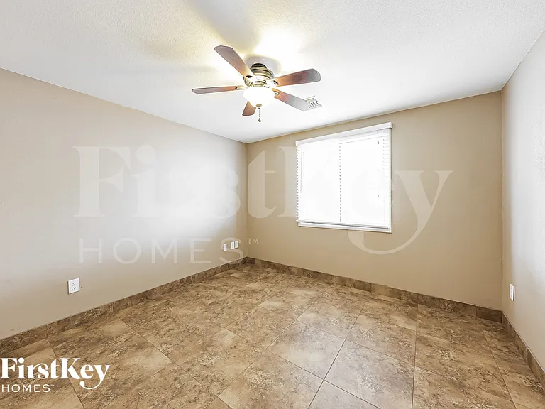 3550 E Thunderbird Rd — Photo 14