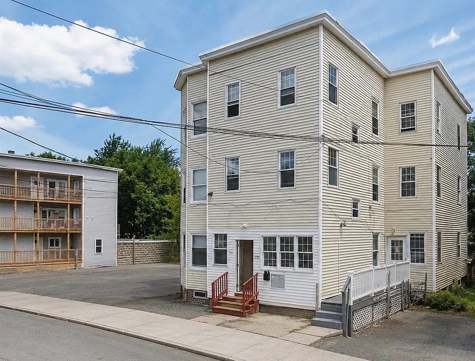 131 Clarendon St #3