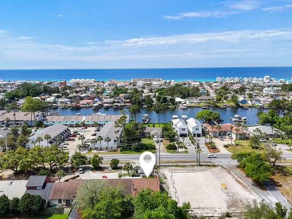8522 N Lagoon Dr, Panama City Beach, FL 32408