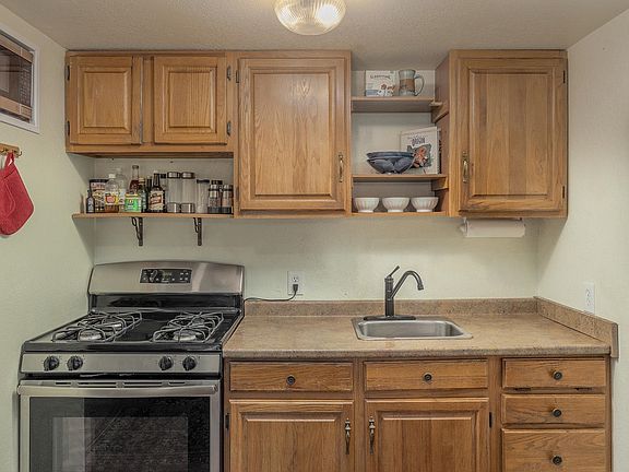 5th image of 1195 Alan Ct