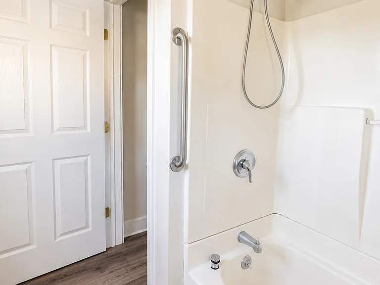 16 Coe Ave #2 — Photo 11