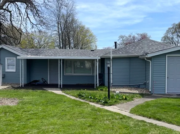 306 1/2 N Union St #8, Dwight, IL 60420