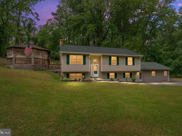 5655 Floral Cir, Saint Leonard, MD 20685