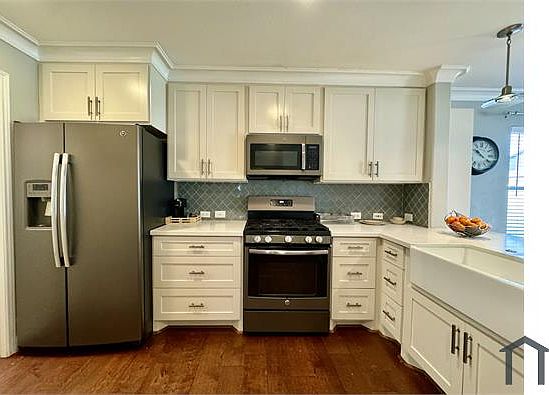 1st image of 10811 Barker Gate Ct