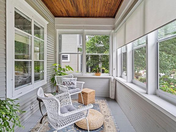 4th image of 3543 Humboldt Ave S