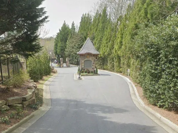 9675 Almaviva Dr, Johns Creek, GA 30022