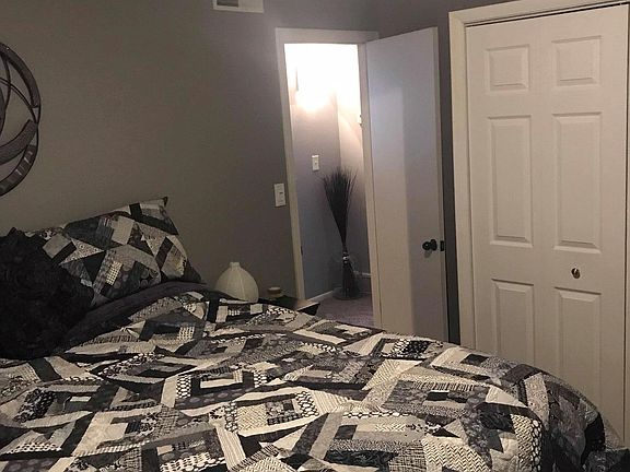 4th image of 214 Winnebago Ave