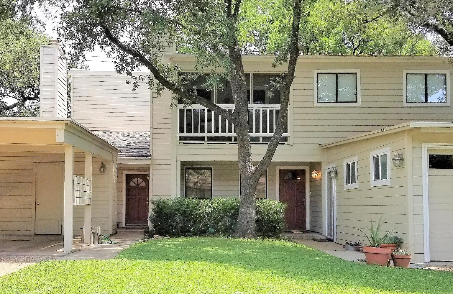 2 bed, 1254 sqft, $2,199 — Photo 1