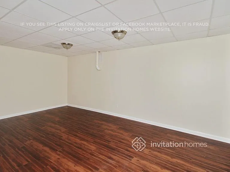 1507 Locomotive Dr NE — Photo 8