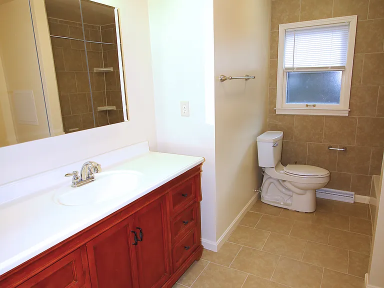 1090 Meridian Ct — Photo 29