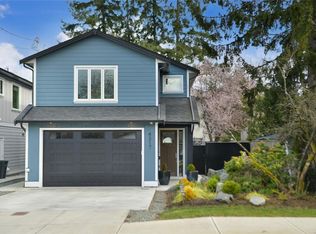 4317 Majestic Dr, Saanich, BC V8N3H1