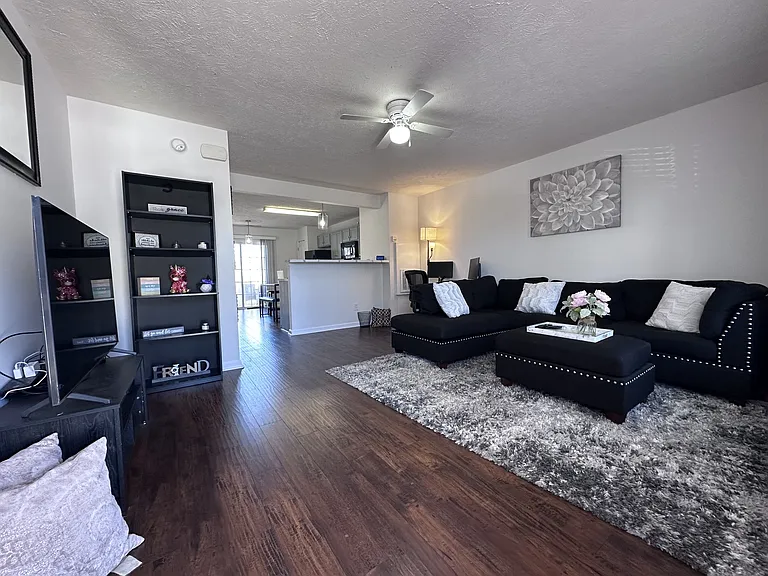 2961 S Rutherford Blvd #D8 — Photo 17