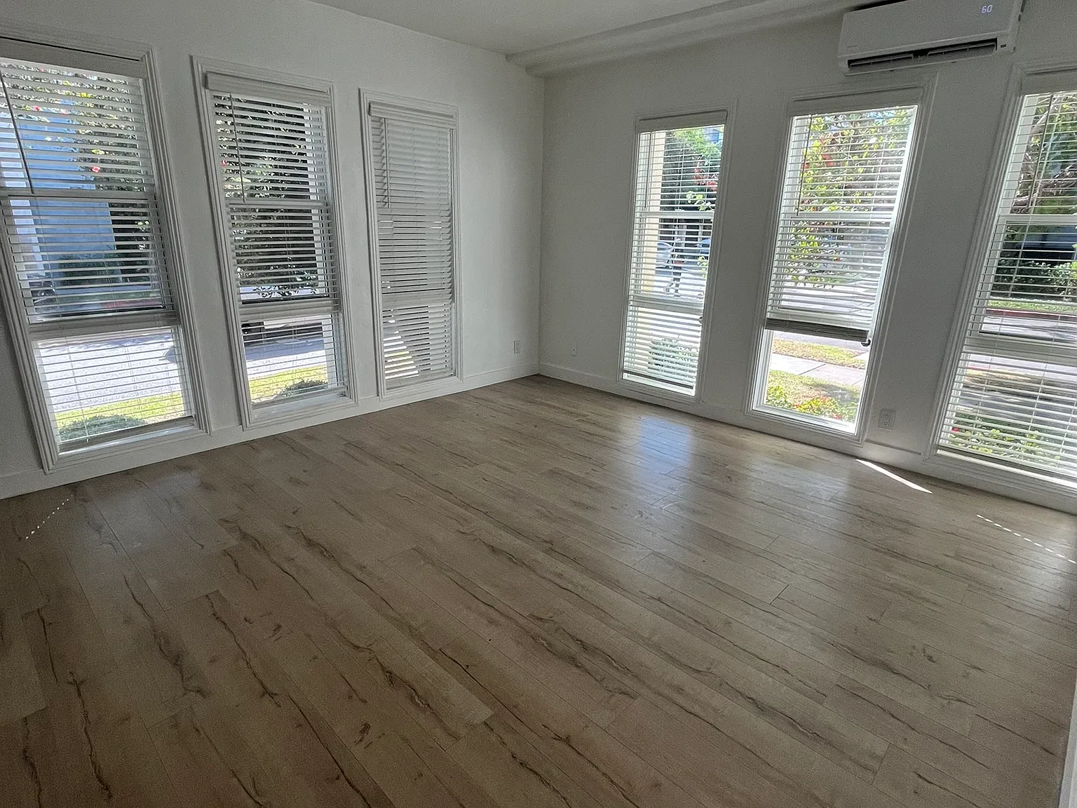 1 bed, 875 sqft, $2,500 — Photo 4