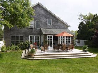 357 Butter Ln, Bridgehampton, NY 11932