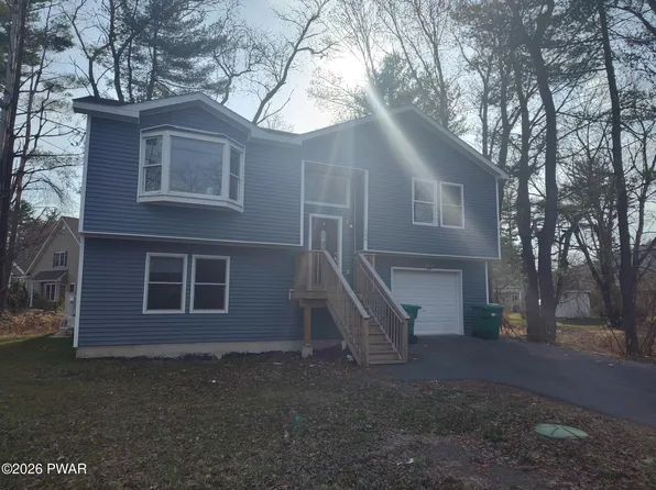 109 Rose Ln, Matamoras, PA 18336