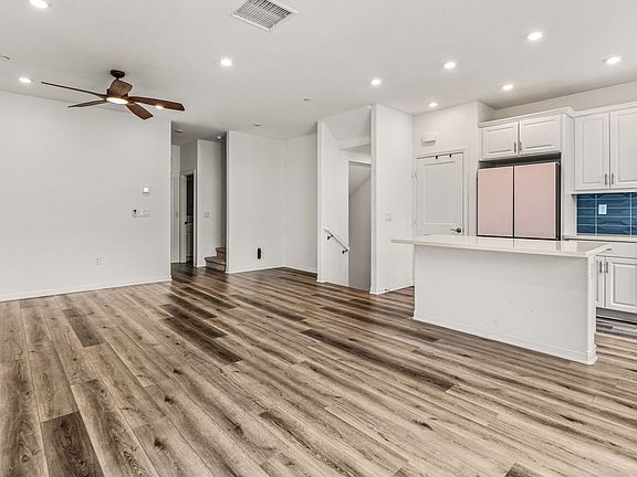 5th image of 1873 Red Willow Way