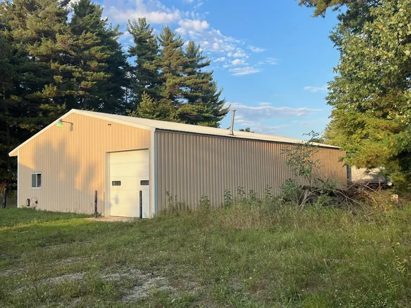 2025 E Sternberg Rd, Muskegon, MI 49444