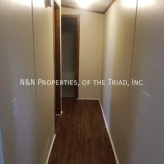 1079 Reynolds Rd #4 — Photo 13