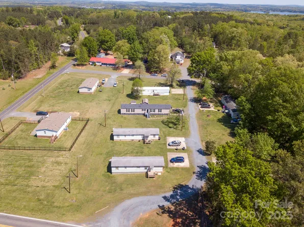 40724 State Highway 740, New London, NC 28127