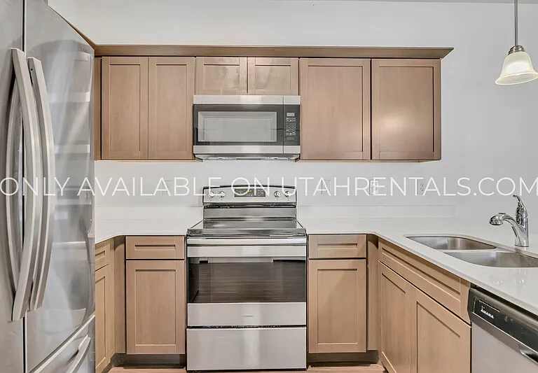 3364 W Hardman Way #204 — Photo 6