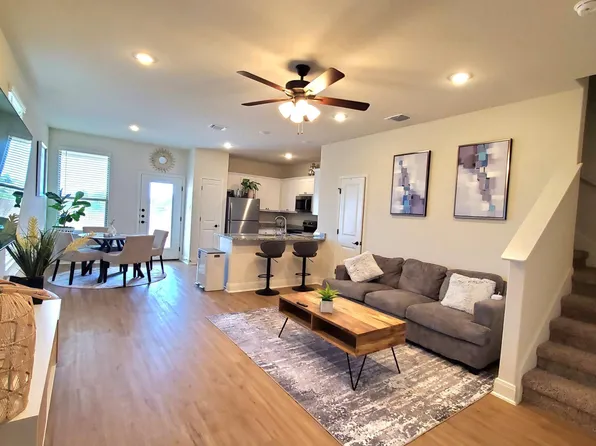 13810 Enzo Gate, San Antonio, TX