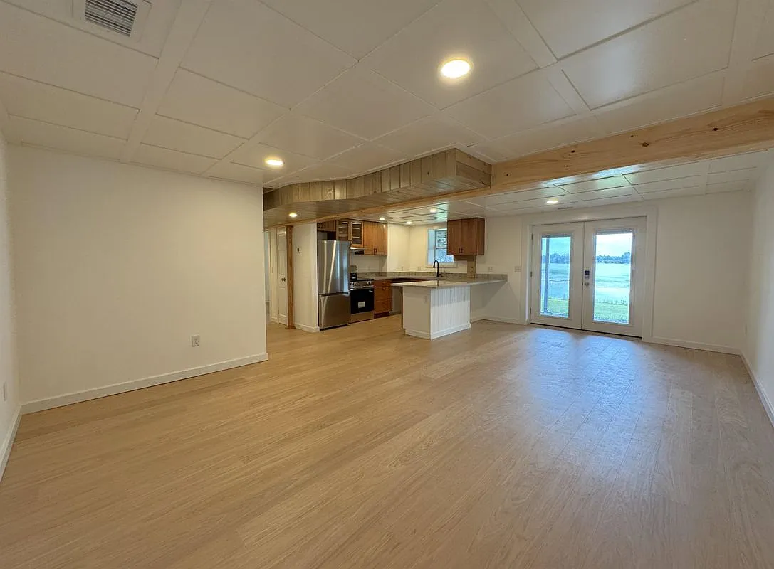 1 bed, 1.0 bath, 1781 sqft, $2,100 — Photo 3