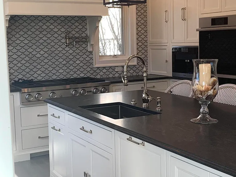 117 Sylvania Ave — Photo 13