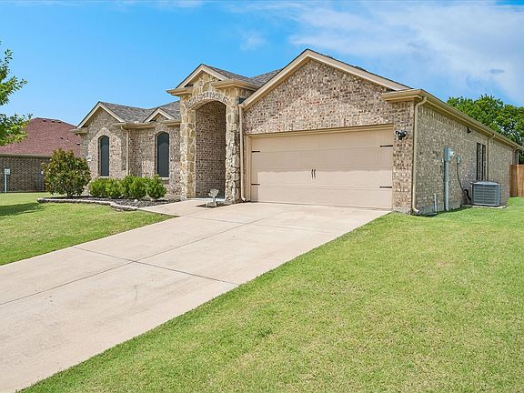 2nd image of 1222 Monaco Dr