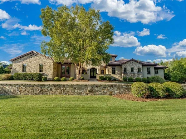 8220 W Meadow Park, Wichita, KS 67205