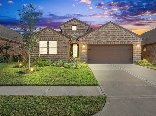 22096 Volante Dr, Spring, TX 77386