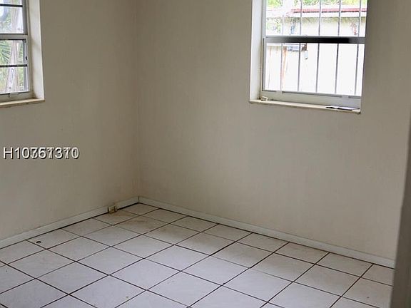 2nd image of 1603 NW 16th St