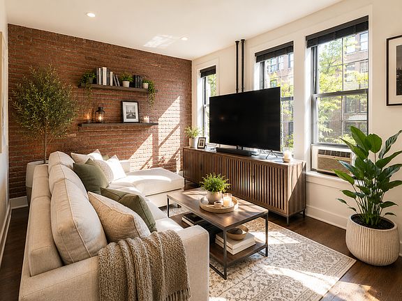 4th image of 1 Bank St APT 2B