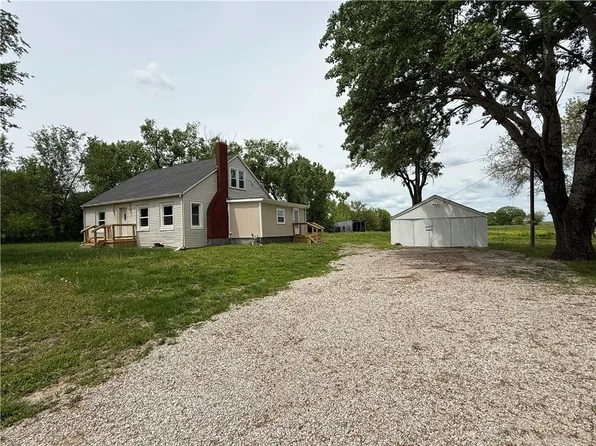 1614 SE State Rte N #52, Butler, MO 64730