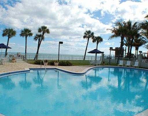 3rd image of 3554 Ocean Dr