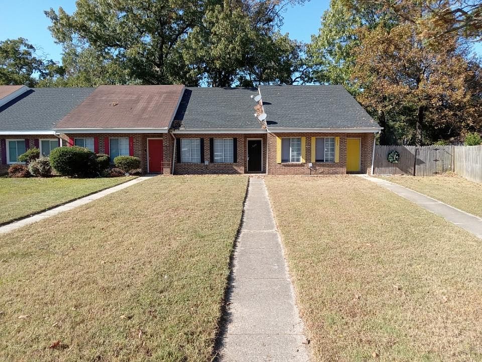 1st image of 534 Lanier Cres