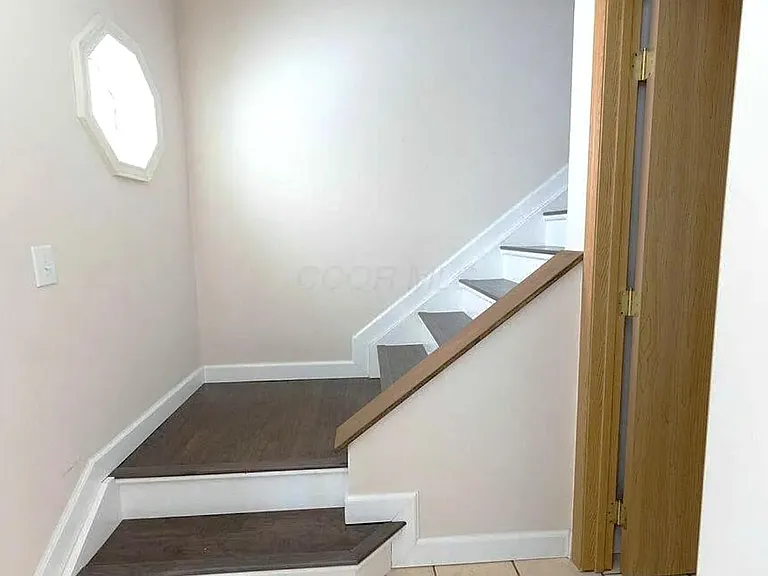 Unit Photo