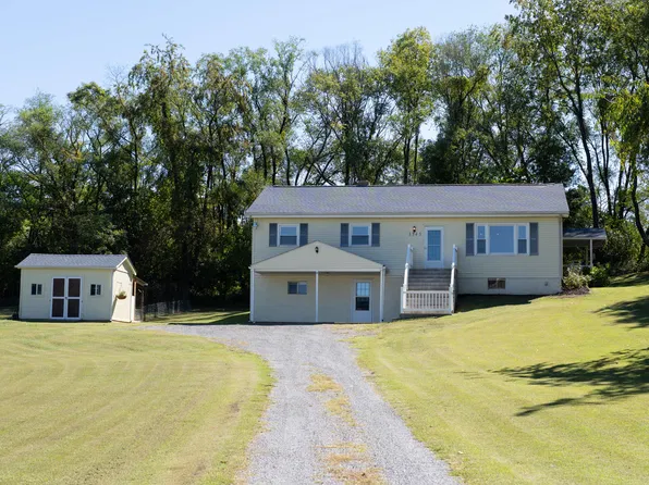 3545 Orange Ave NE, Roanoke, VA 24012