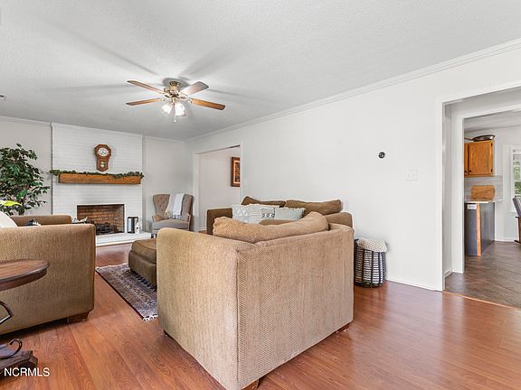 5th image of 118 Archdale Dr