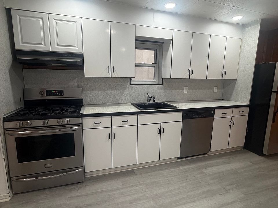 1st image of 7012 71st St #2