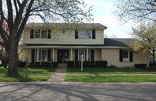 1st image of 800 Brentwood Dr