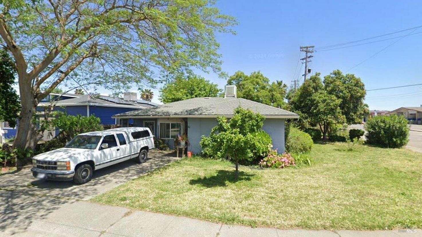 10 Solano Drive, Dixon, CA 95620 | Zillow