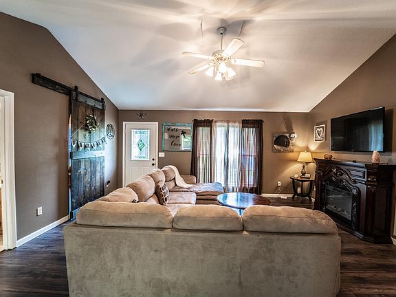 5th image of 2109 Keno Dr