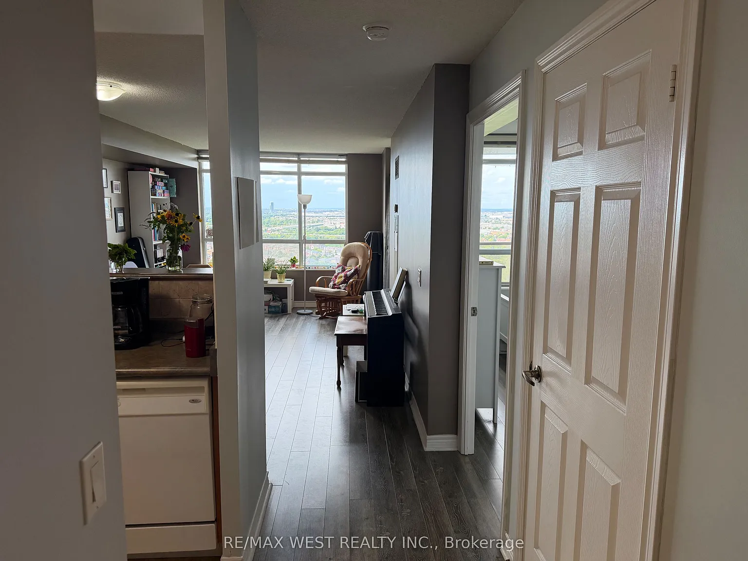 2 bed, $2,250 — Photo 3