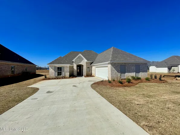 469 Aurora Cir, Canton, MS 39046